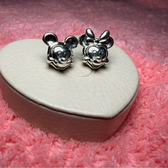 Minnie and Mickey Pandora Charms - Picture 2 of 8